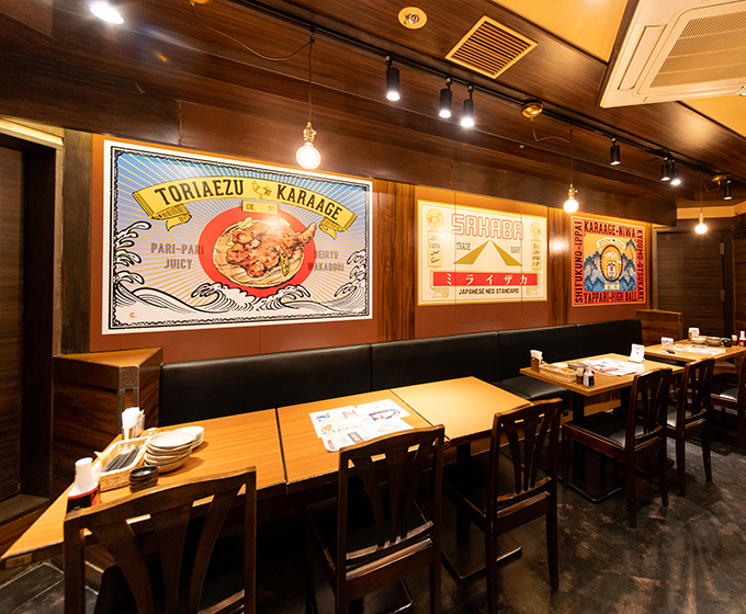 飲み会シーズンにぴったり！内装にもこだわりを感じる“NEO総合酒場”