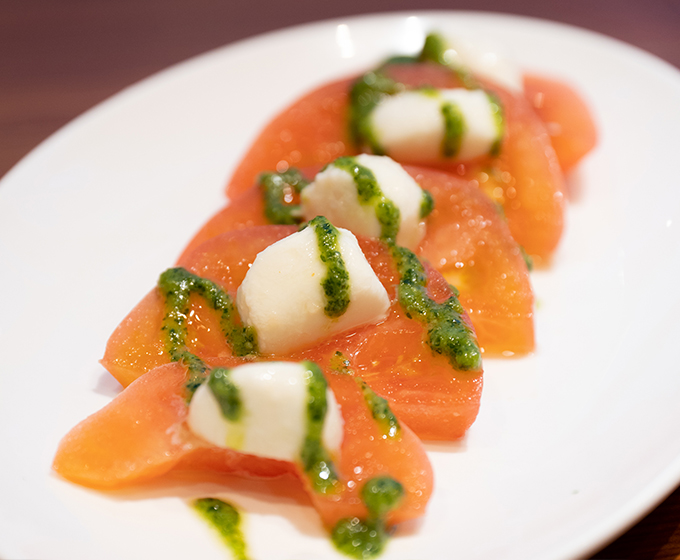 ドリンクは1杯199円から！こだわりメニューの数々を堪能！